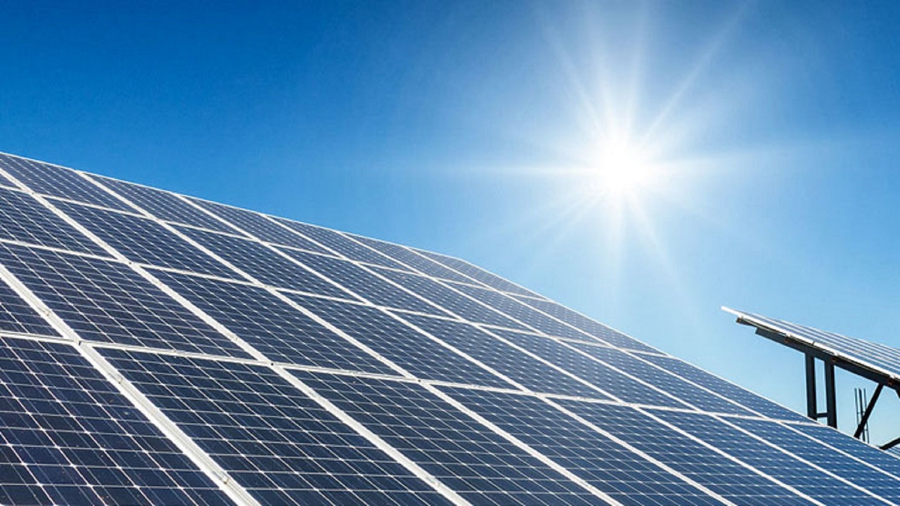 গাজীপুরে নির্মিত হচ্ছে দেশের সর্ববৃহৎ ভাসমান সৌর বিদ্যুৎকেন্দ্র